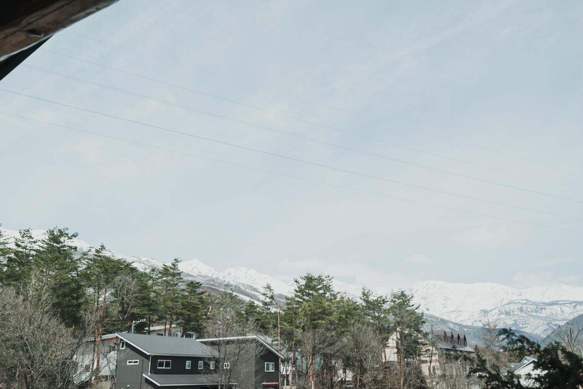 Hakuba Pension & Log Hotel Meteor Экстерьер фото