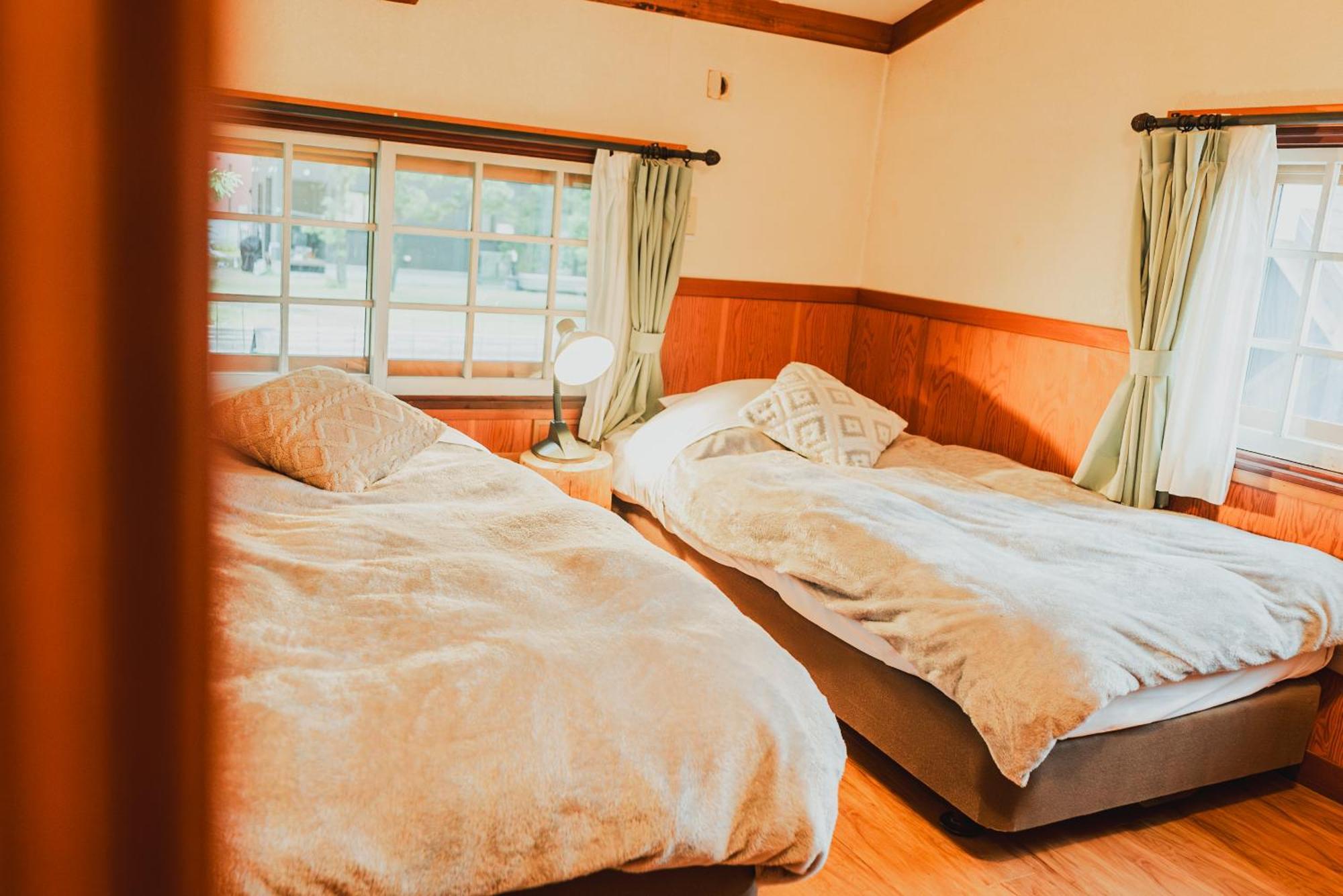 Hakuba Pension & Log Hotel Meteor Экстерьер фото