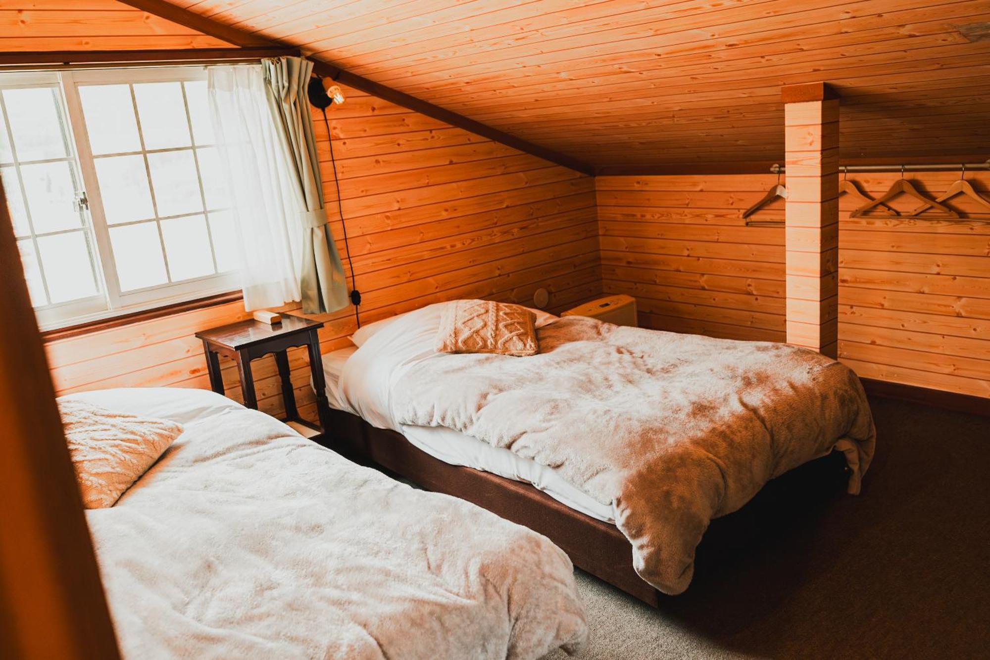 Hakuba Pension & Log Hotel Meteor Экстерьер фото